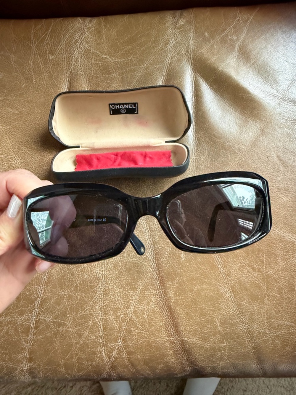 CHANEL Black Sunglasses with Red Cleaning Cloth - Picture 2 of 5